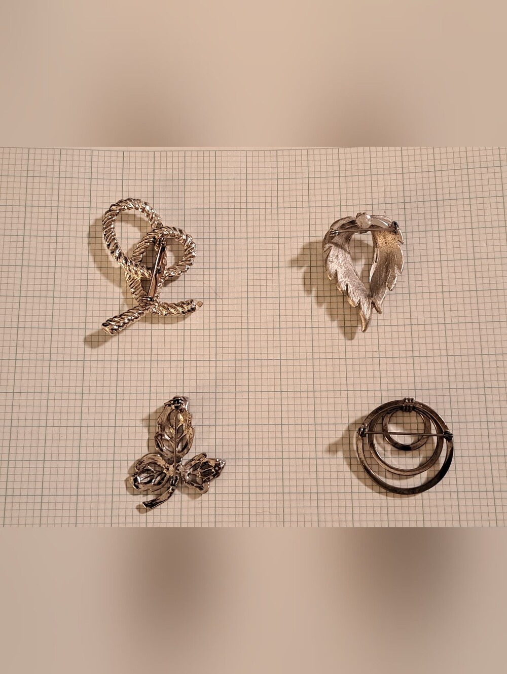 Elegant Silver-Tone Leaf Brooch - Women Jewelry - Picture 4 of 5